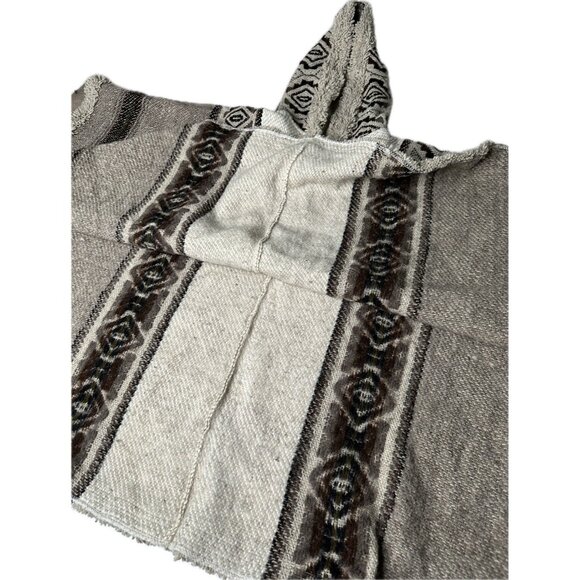 MILMARTE Wool Hooded Poncho Ethnic Boho Ecuador Tan One Size - Picture 3 of 8